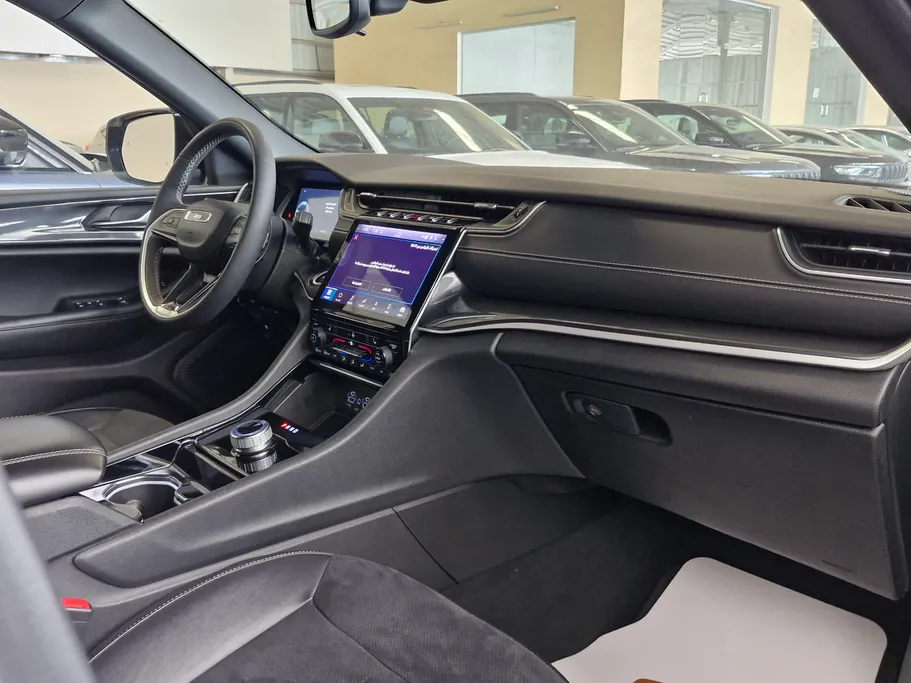 جيب جراند شيروكي L 2023 