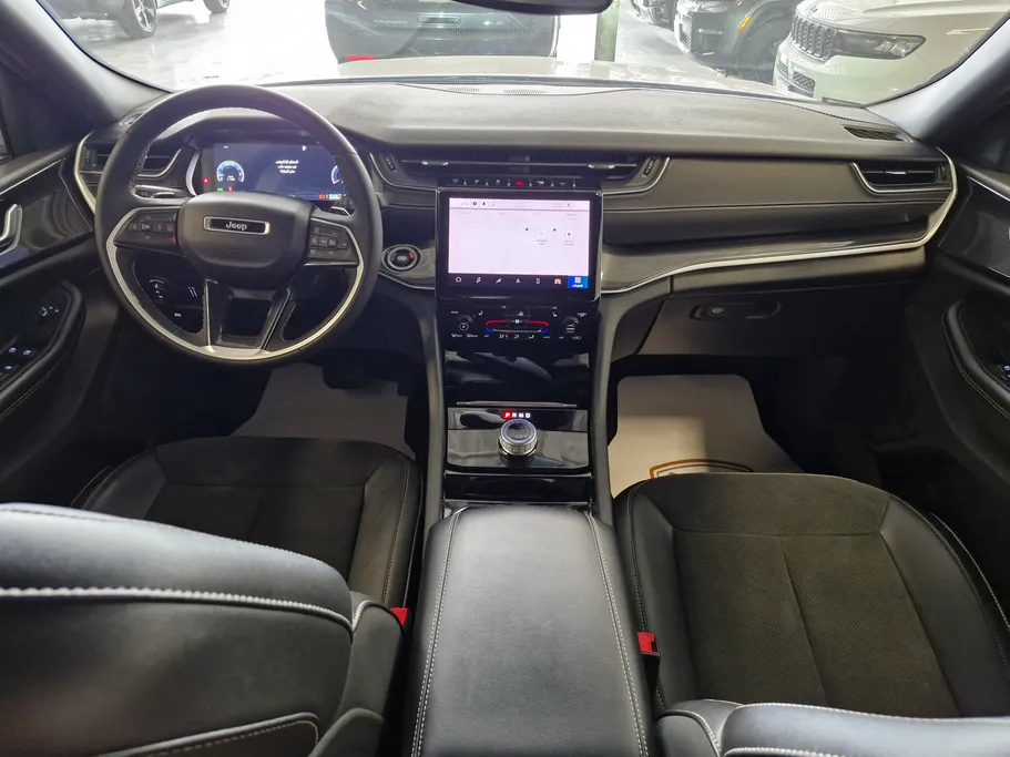 جيب جراند شيروكي L 2023 