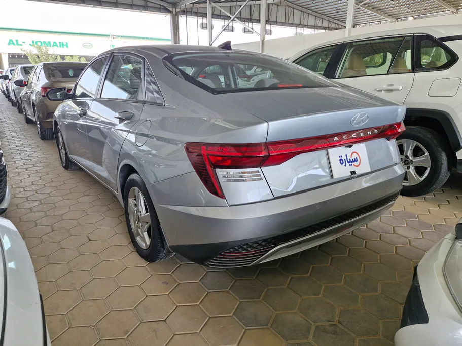 2024 Hyundai Accent Fleet 