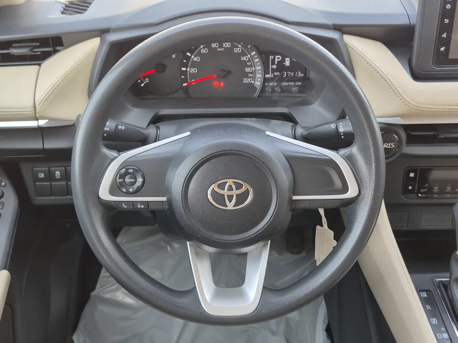 تويوتا يارس Y 2023 