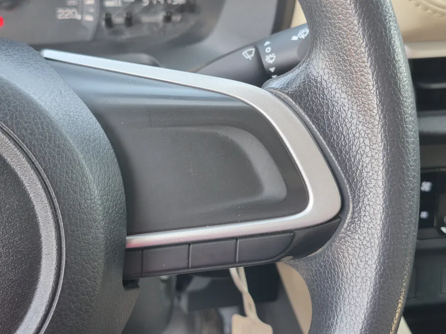 تويوتا يارس Y 2023 