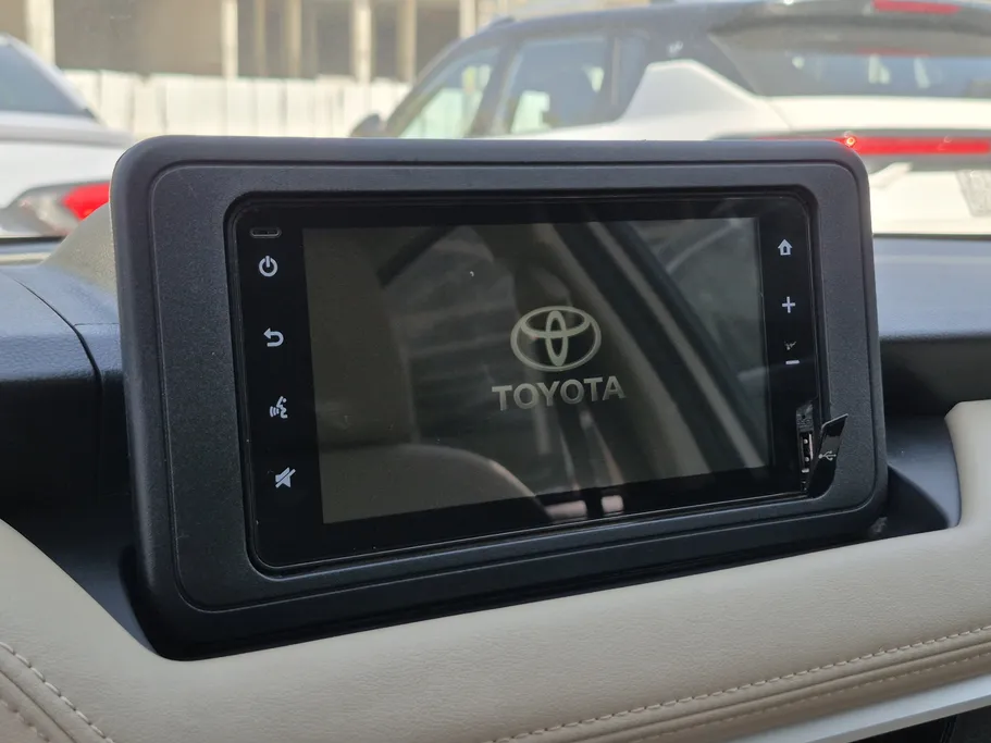 تويوتا يارس Y 2023 