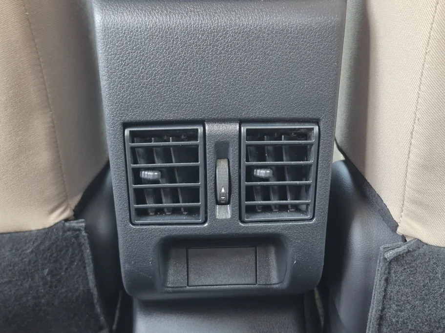 تويوتا يارس Y 2023 