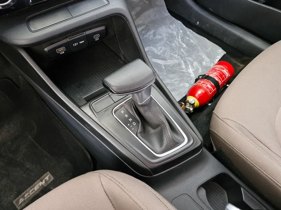 2024 Hyundai Accent Smart 