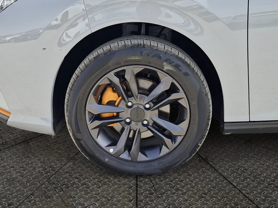 دونج فينج شاين E1 2025 