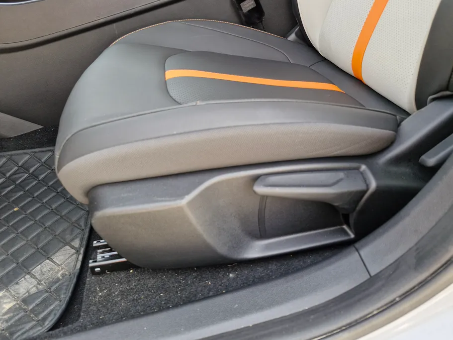 دونج فينج شاين E1 2025 