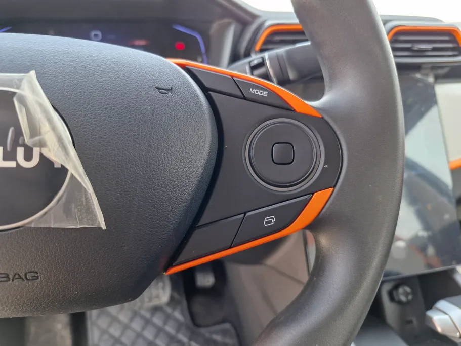 دونج فينج شاين E1 2025 