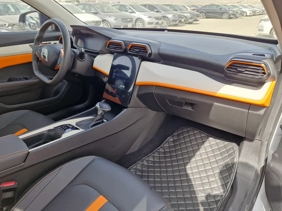 دونج فينج شاين E1 2025 