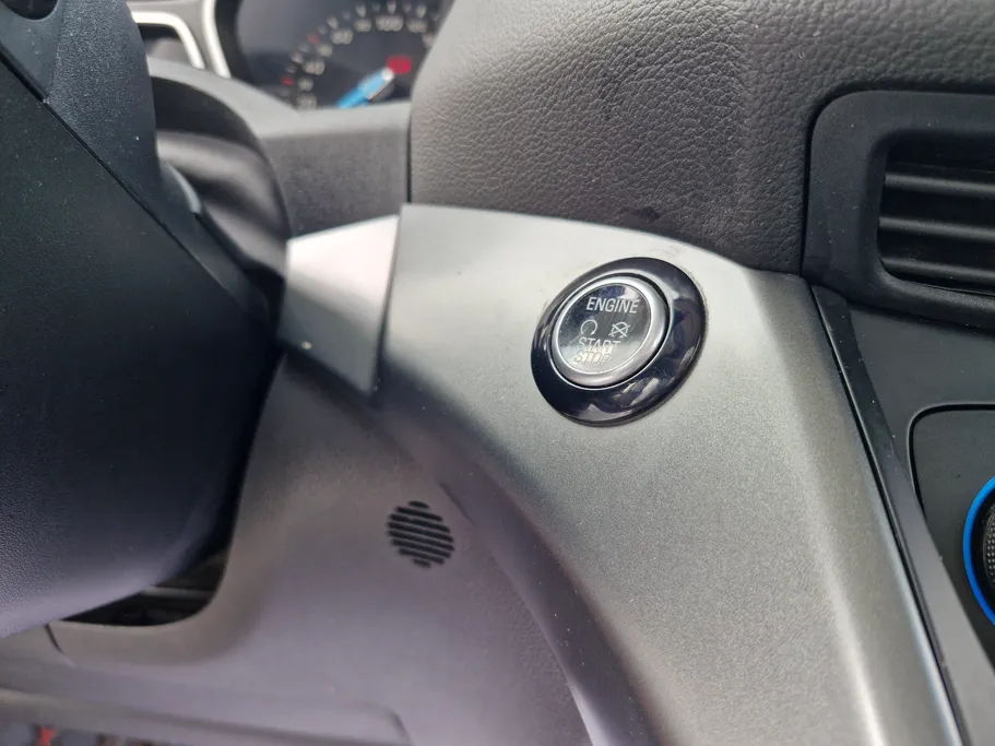 فورد اسكيب اس اى 2020 