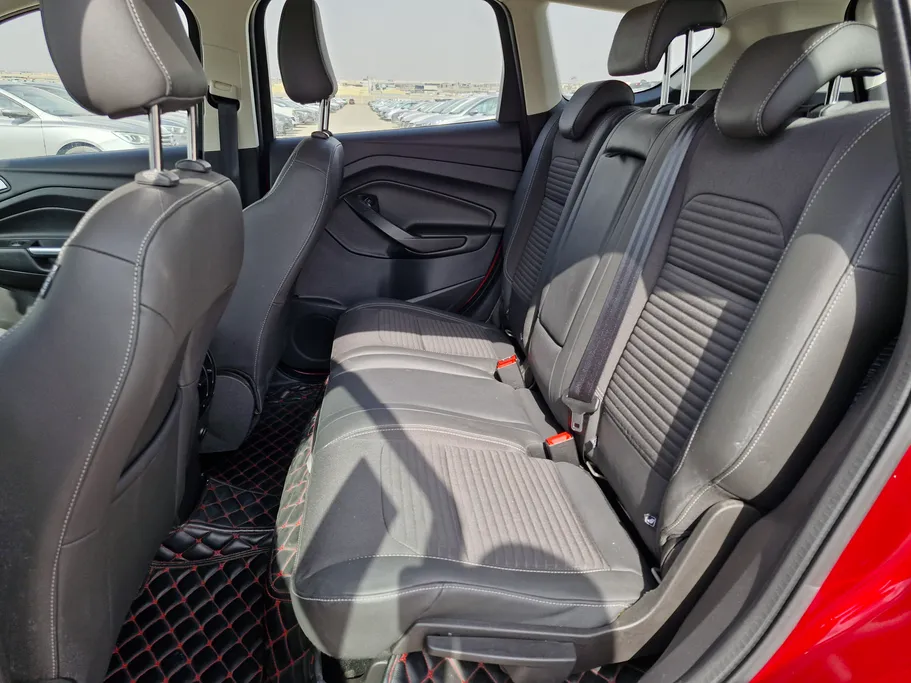 فورد اسكيب اس اى 2020 