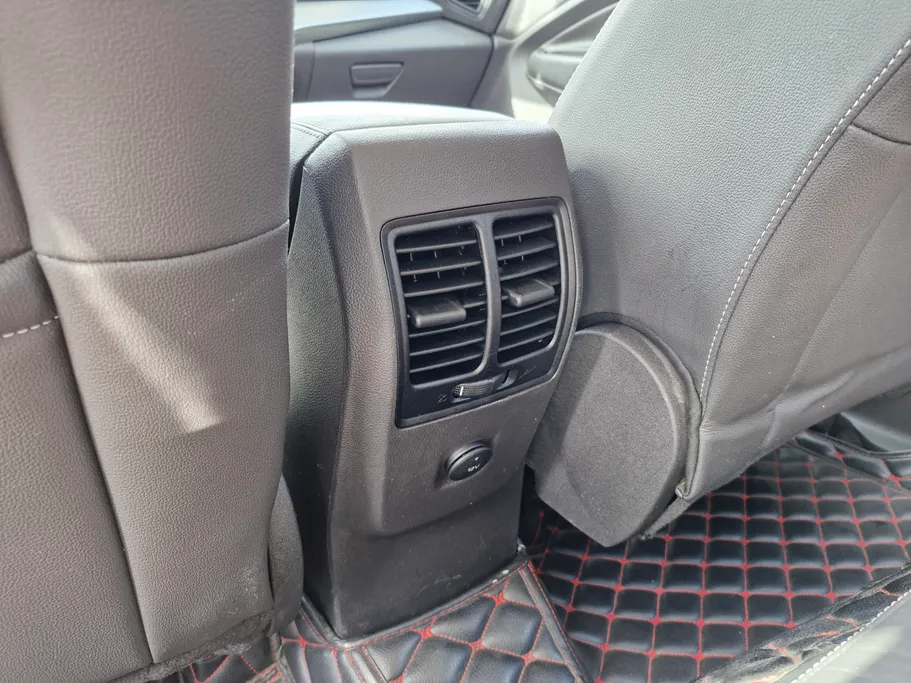 فورد اسكيب اس اى 2020 