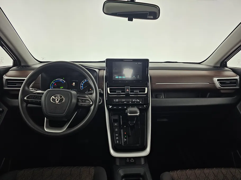 تويوتا اينوفا GL HEV 2024 