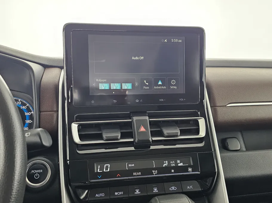 تويوتا اينوفا GL HEV 2024 