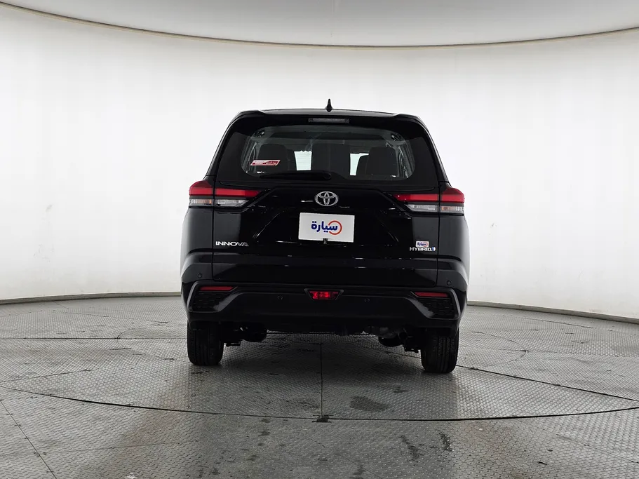 تويوتا اينوفا GL HEV 2024 