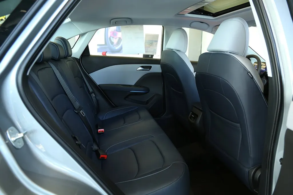 2026 Chevrolet Cruze LT 