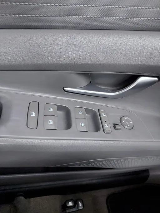 2023 Hyundai Elantra Smart 