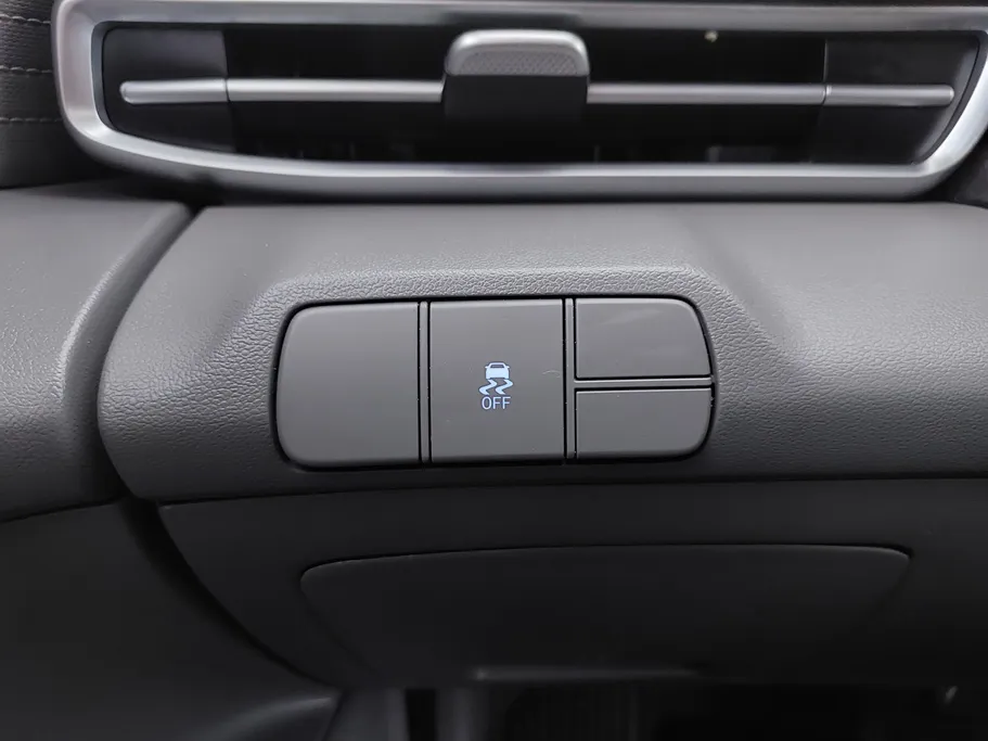 2023 Hyundai Elantra Smart 