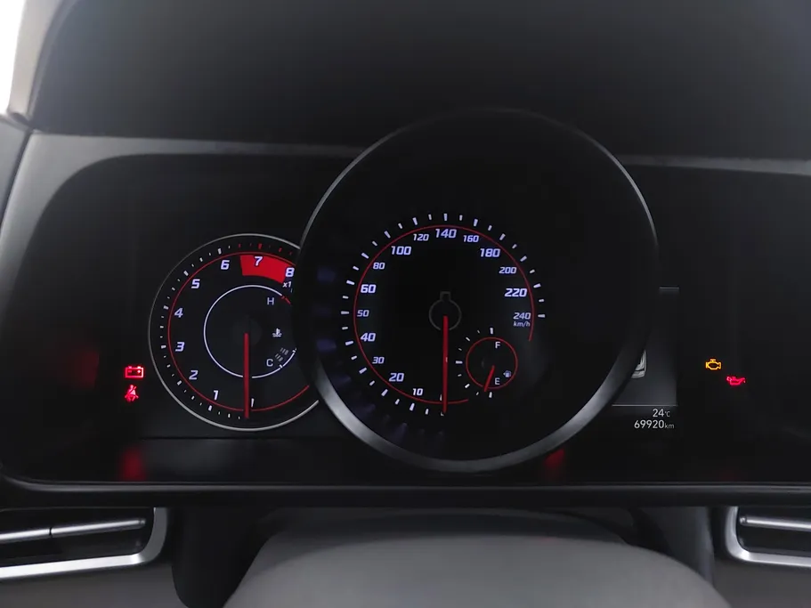 2023 Hyundai Elantra Smart 