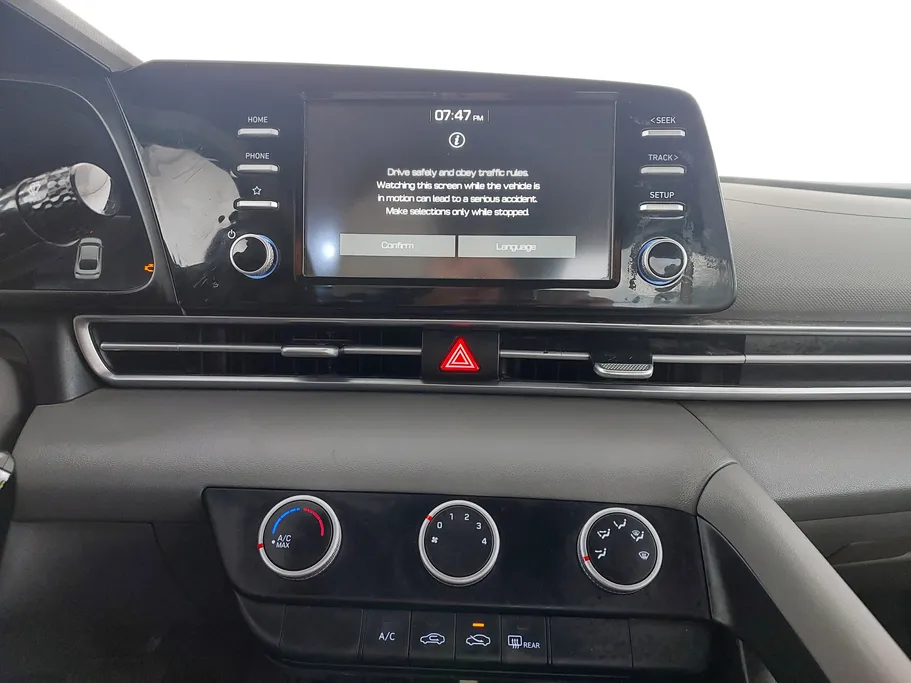 2023 Hyundai Elantra Smart 