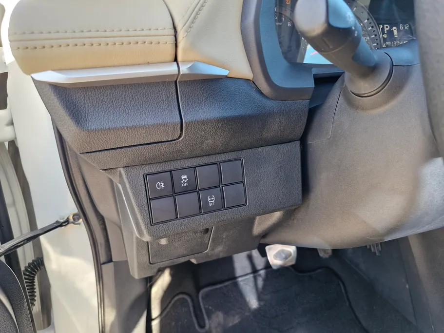 تويوتا يارس Y 2023 