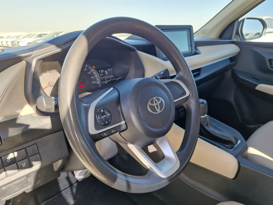 تويوتا يارس Y 2023 