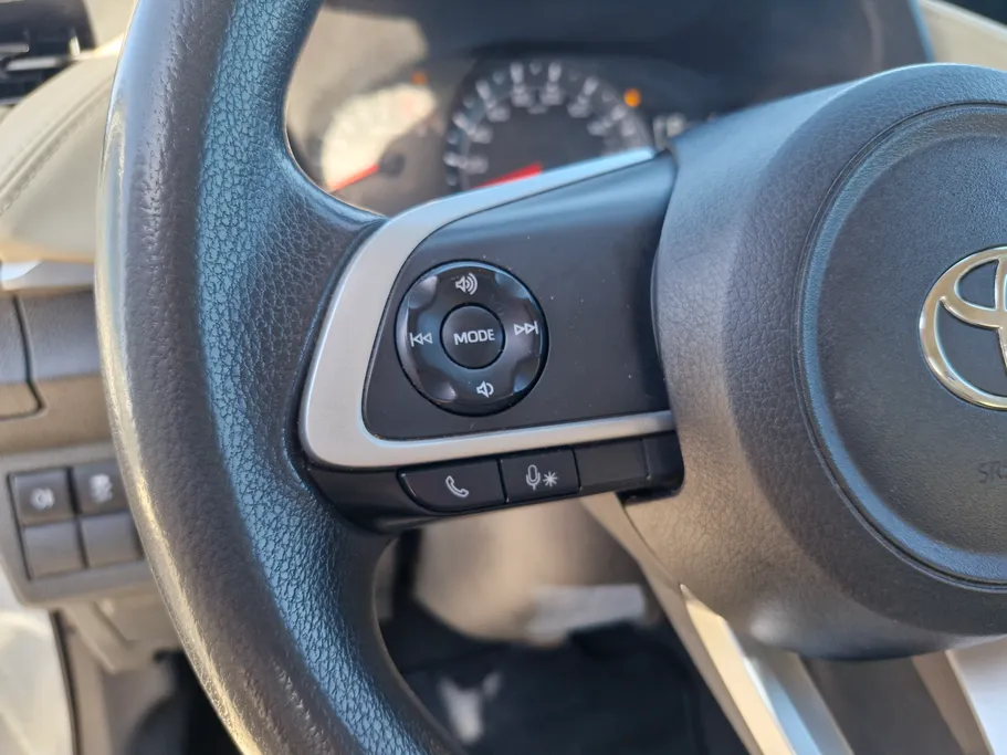 تويوتا يارس Y 2023 