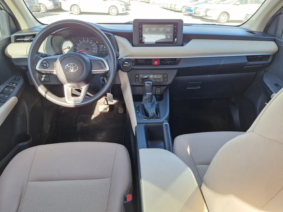 تويوتا يارس Y 2023 