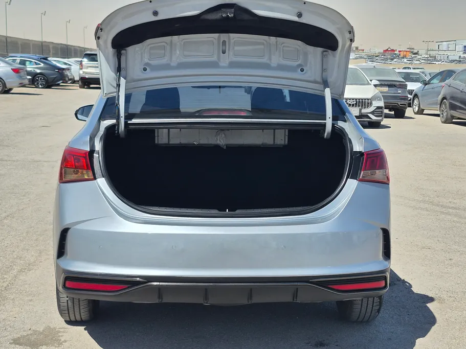 2022 هيونداي Accent سمارت 