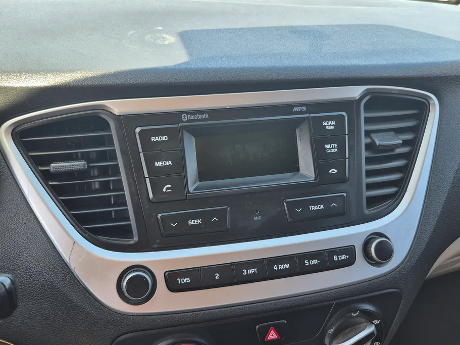 2022 هيونداي Accent سمارت 