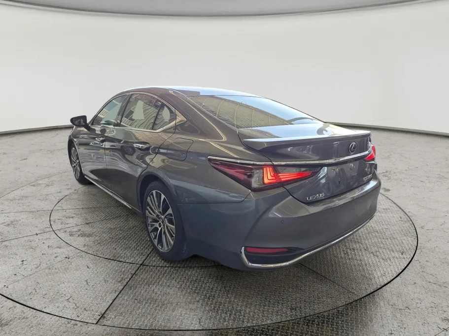 لكزس ES 250 2021 