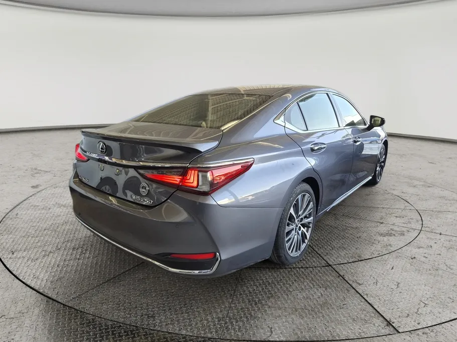 لكزس ES 250 2021 