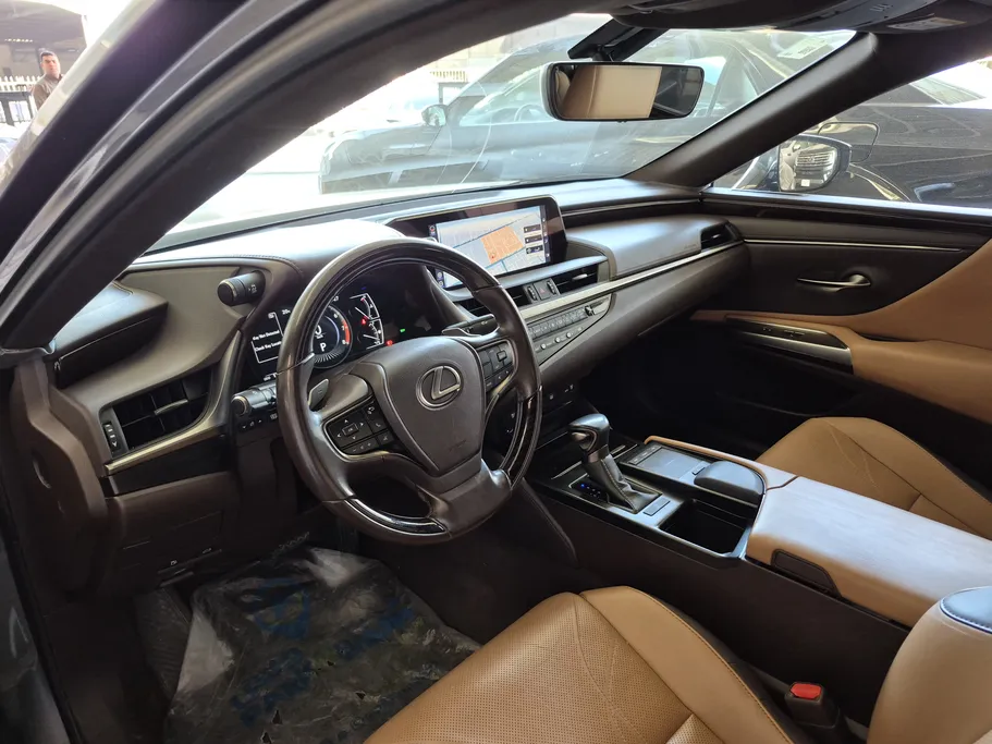 لكزس ES 250 2021 