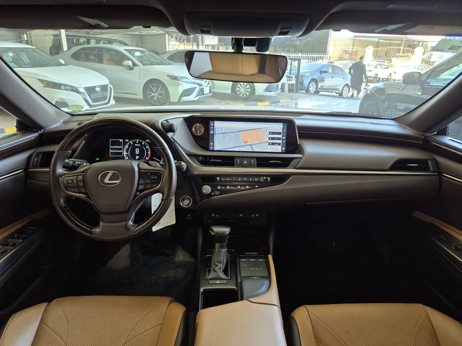 لكزس ES 250 2021 