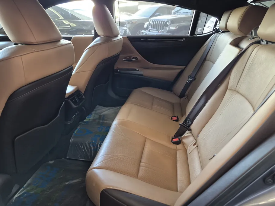 لكزس ES 250 2021 