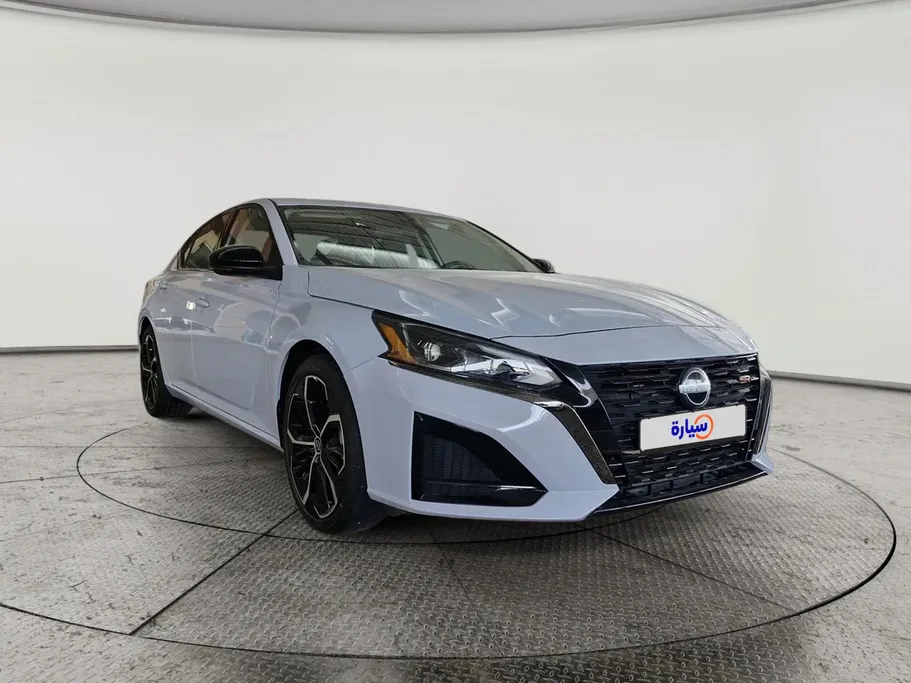 2023 Nissan Altima SR 