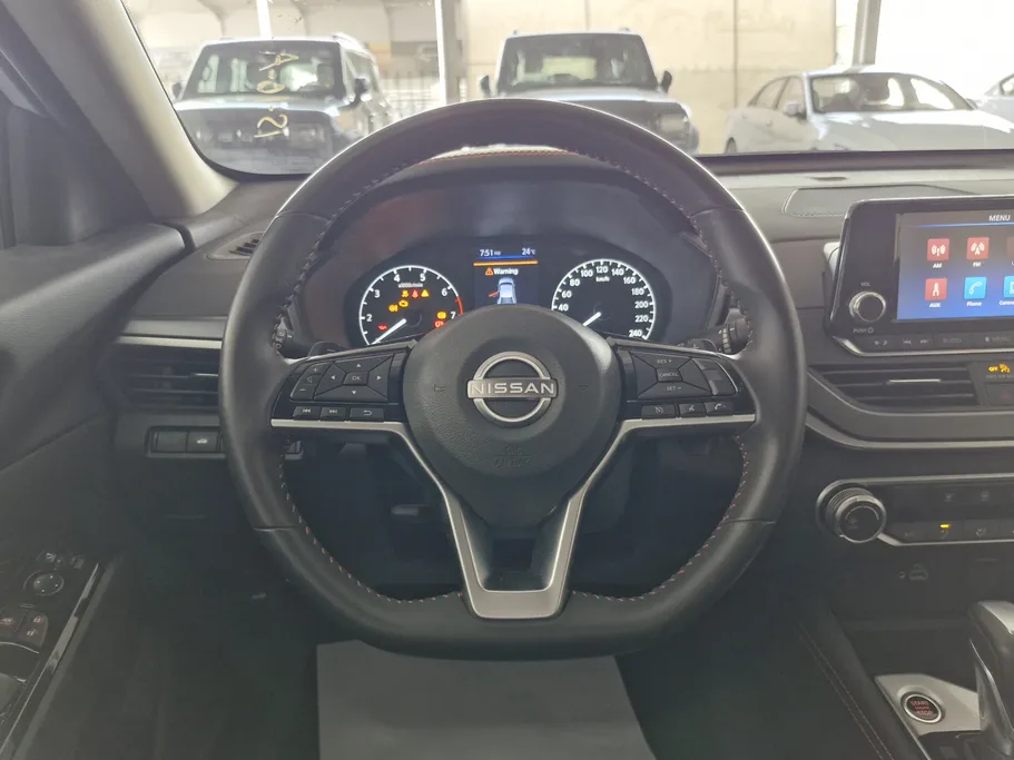 2023 Nissan Altima SR 