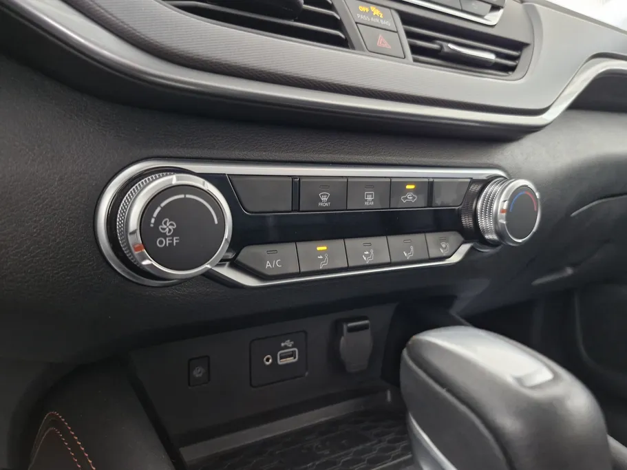 2023 Nissan Altima SR 