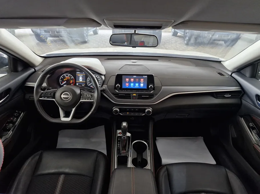 2023 Nissan Altima SR 