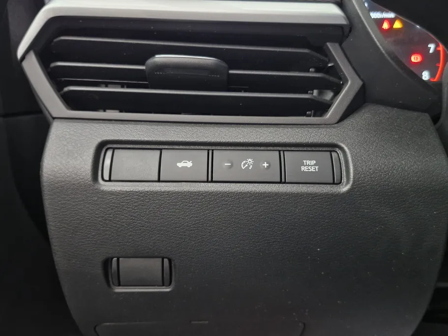 2023 Nissan Altima SR 