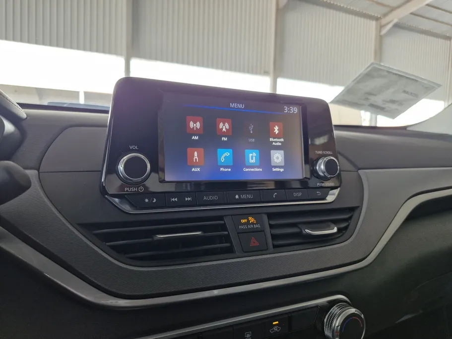 2023 Nissan Altima SR 