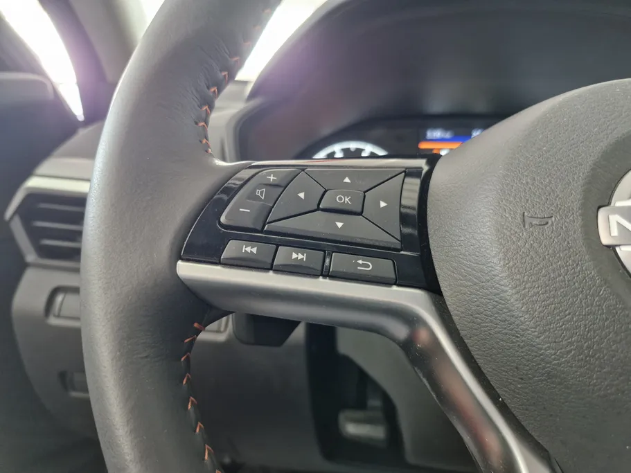 2023 Nissan Altima SR 