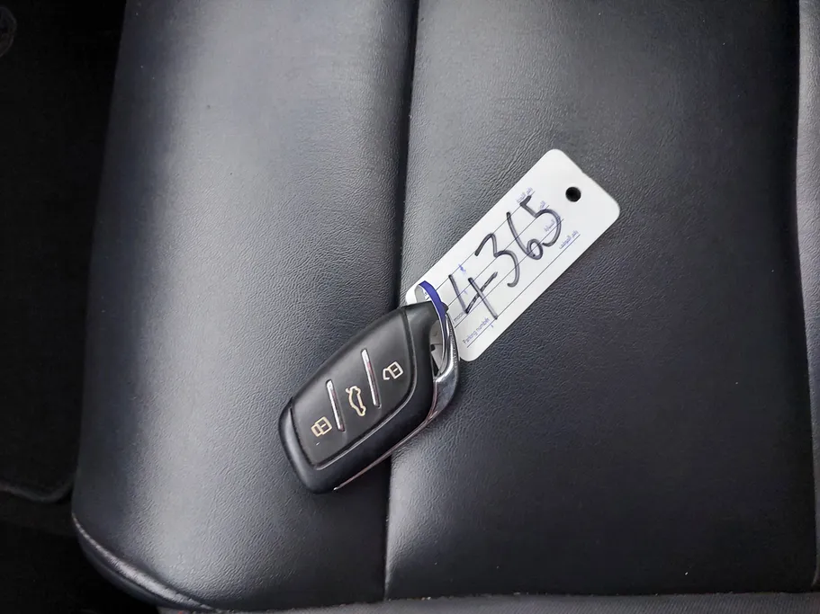 ام جي جي تي LUX 2023 