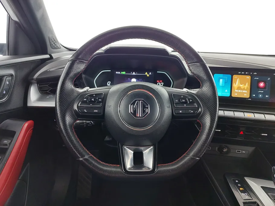 ام جي جي تي LUX 2023 