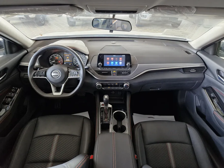 2023 Nissan Altima SR 