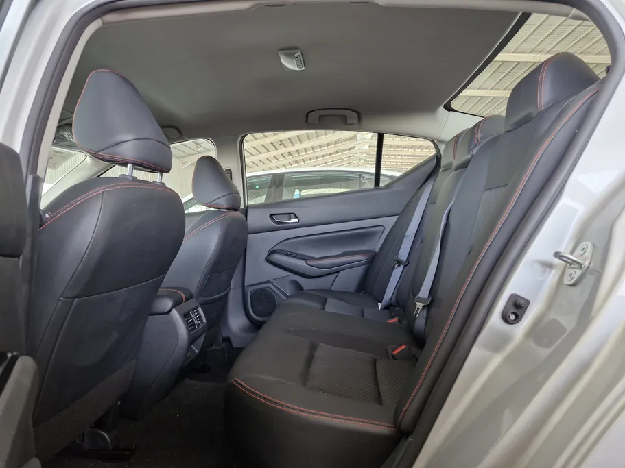 2023 Nissan Altima SR 