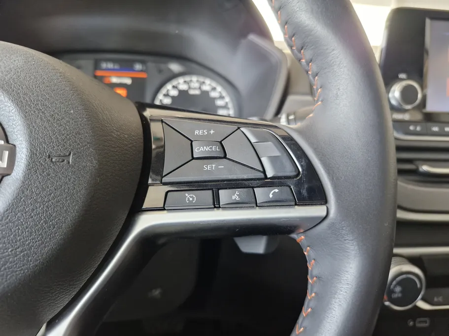 2023 Nissan Altima SR 