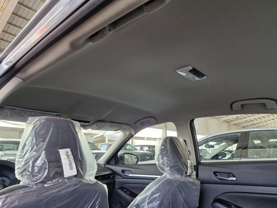 2023 Nissan Altima SR 