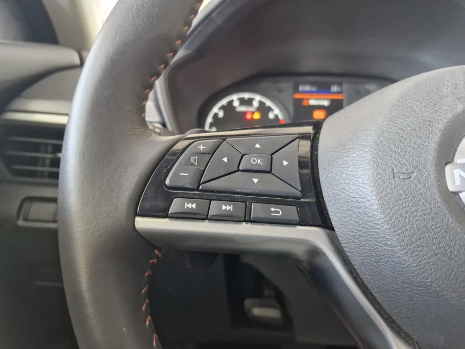 2023 Nissan Altima SR 