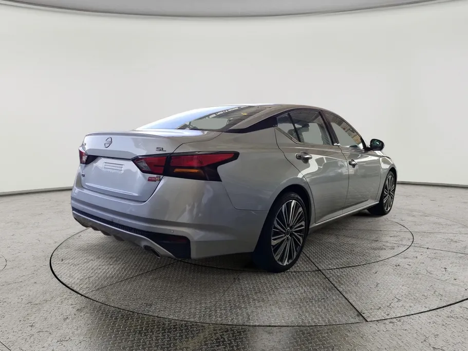 2023 Nissan Altima SL 