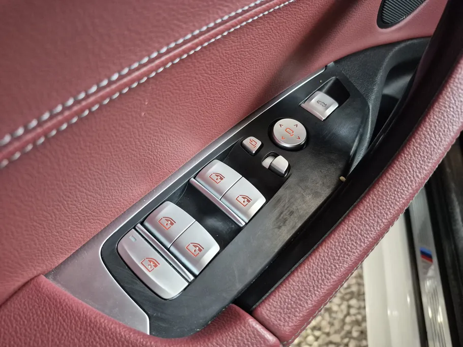 2020 BMW X Series 4 xDrive 30i 